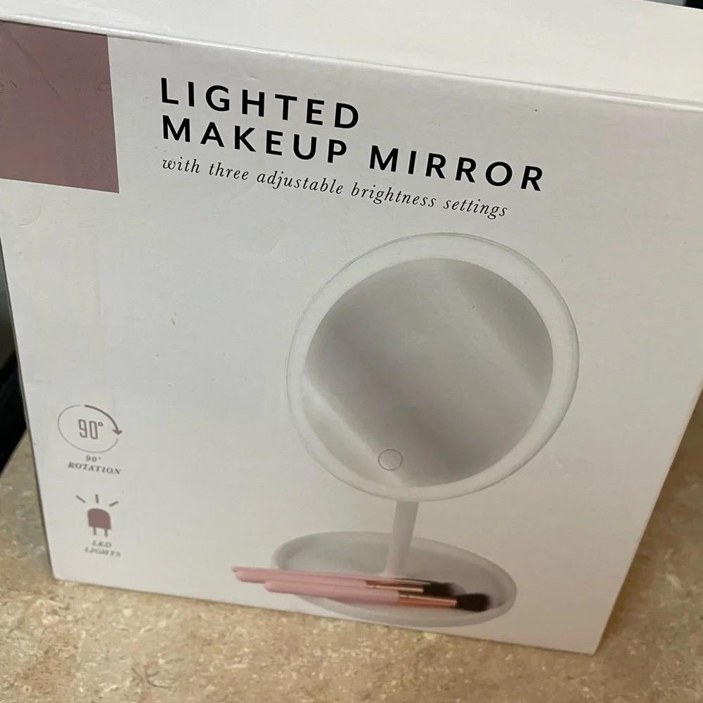 Magnifying Make Up Portable Vanity Mirror With Led Light and Trinket Tray